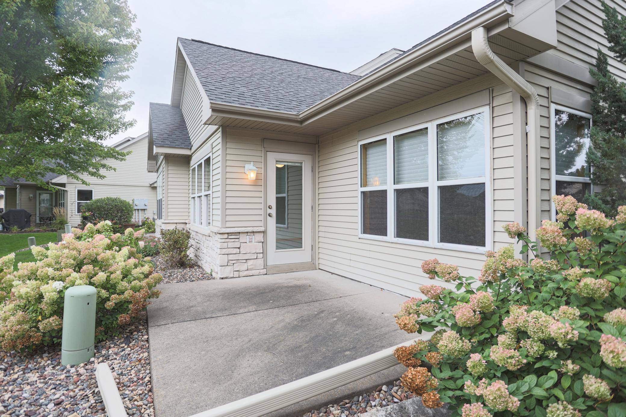 700 Leroy LN #42, River Falls, WI 54022