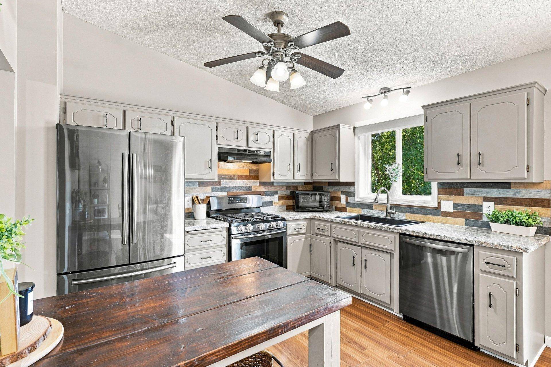 1467 Mallard PL, Waconia, MN 55387