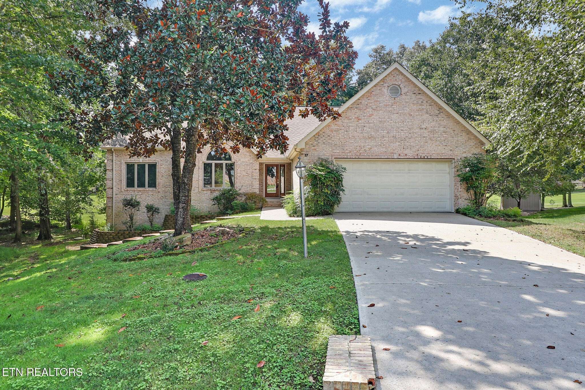 17 Kenwood Court, Crossville, TN 38558