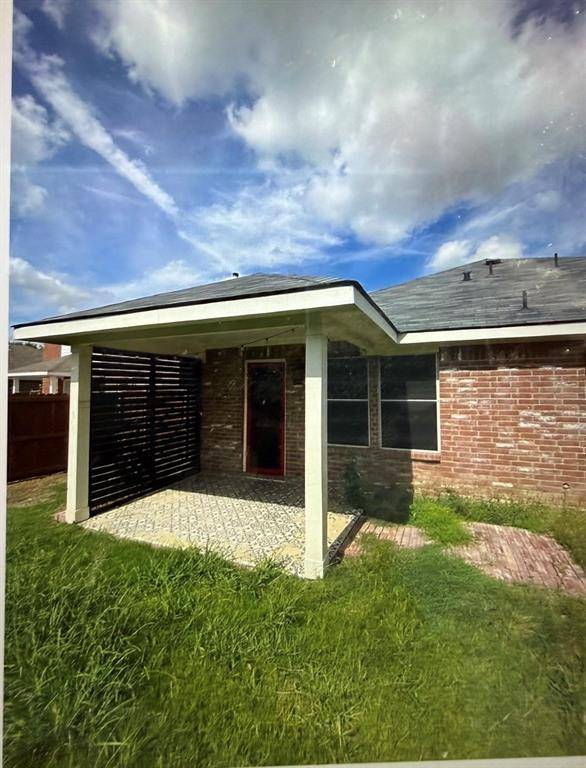 3239 Yeltes, Grand Prairie, TX 75054