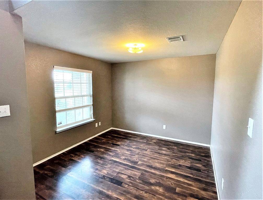208 Dye Drive, Royse City, TX 75189