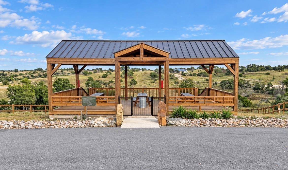 54 BADGER RIDGE RD, Fredericksburg, TX 78624