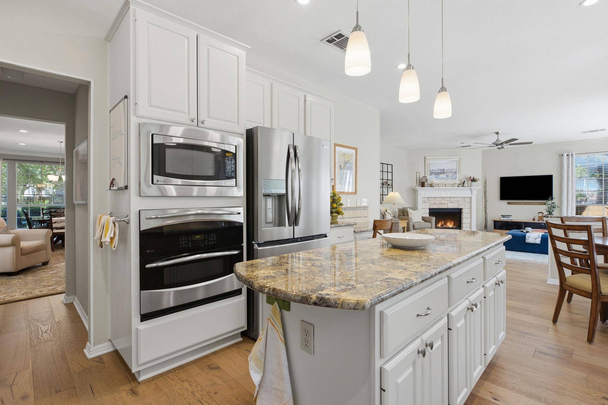 2041 Saint Andrews DR, Round Rock, TX 78664