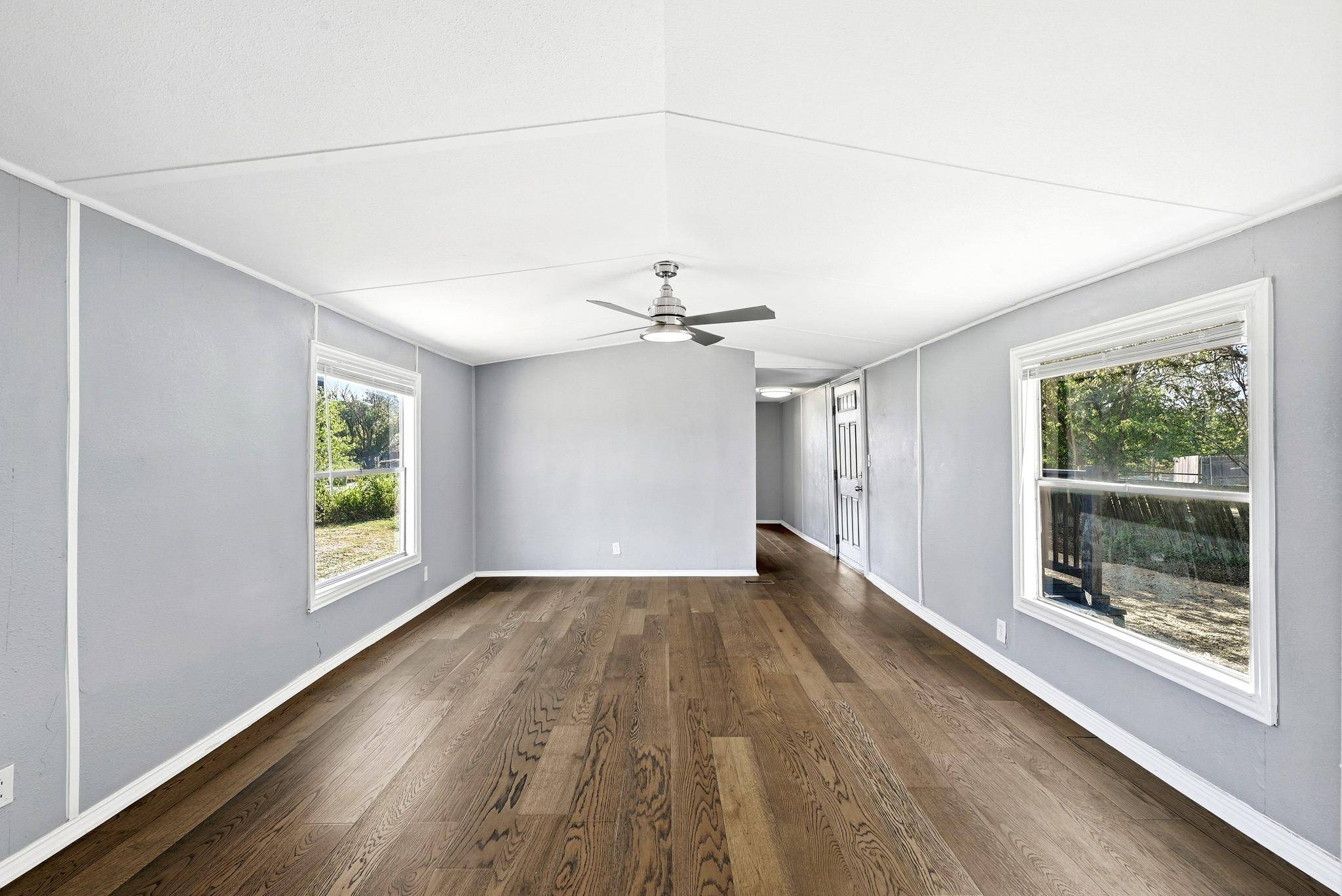 212 Greenfield RD, Kyle, TX 78640