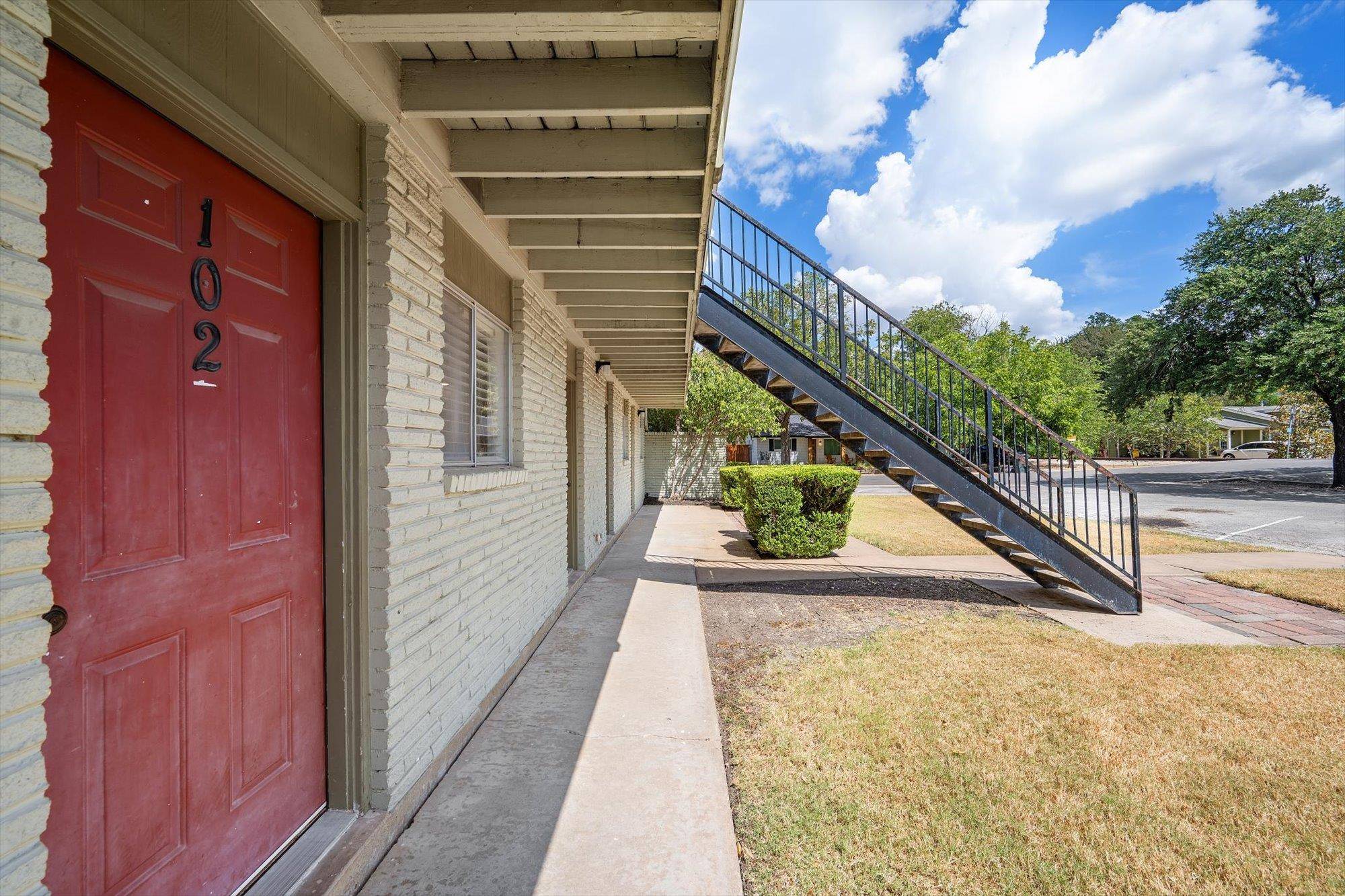 806 E 13th ST #102, Georgetown, TX 78626