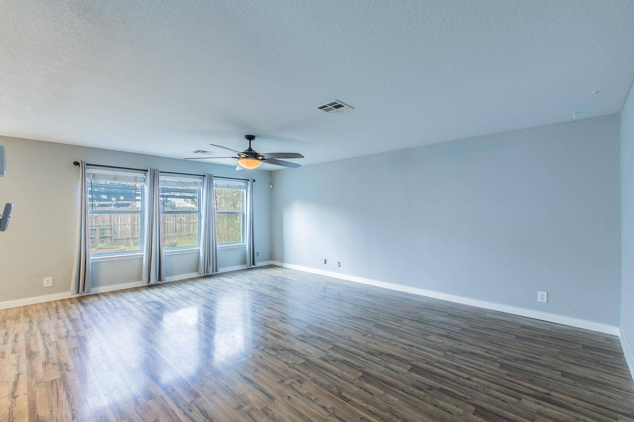 157 Lexword, Kyle, TX 78640