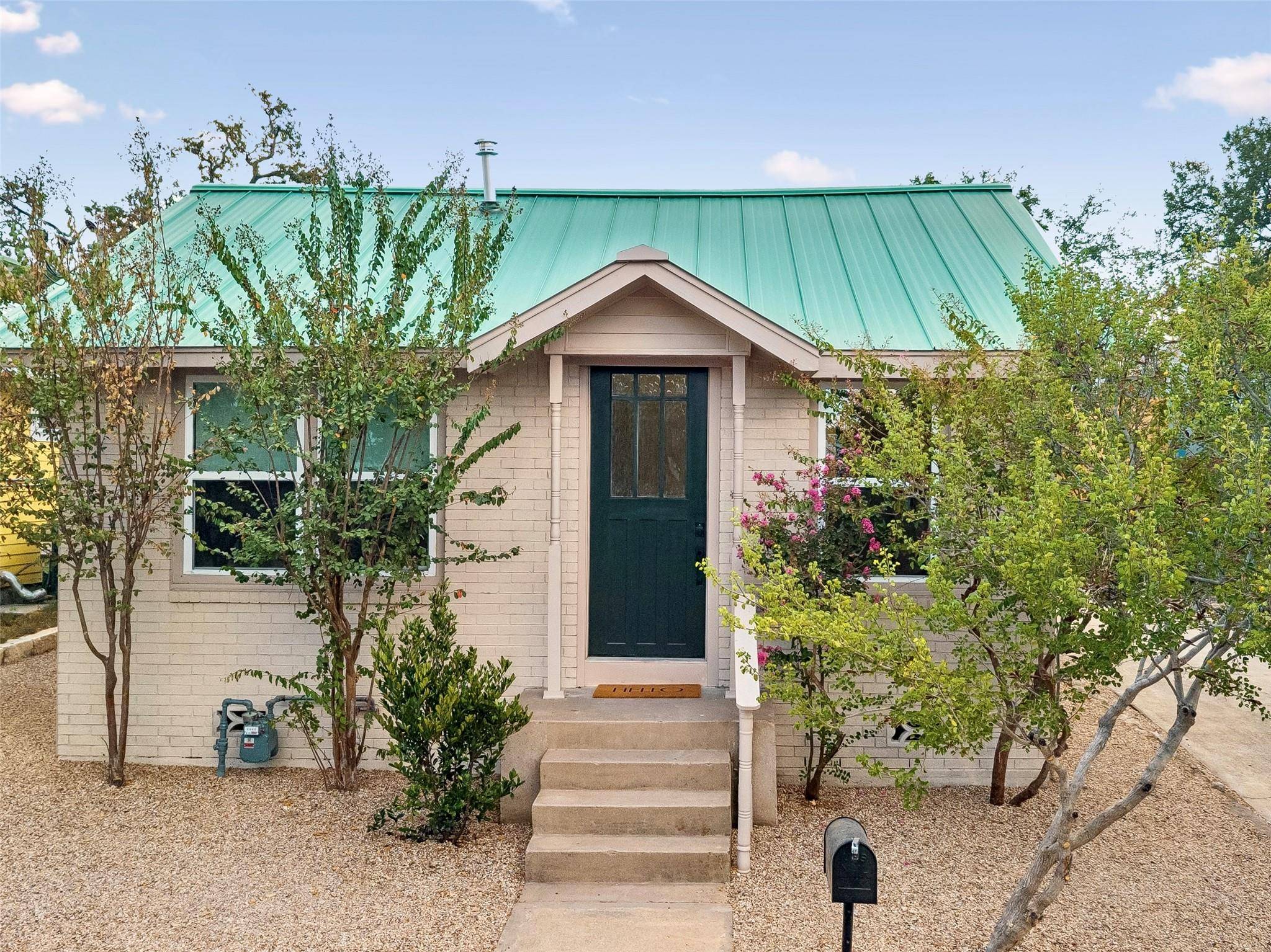 1613 W 10th ST, Austin, TX 78703