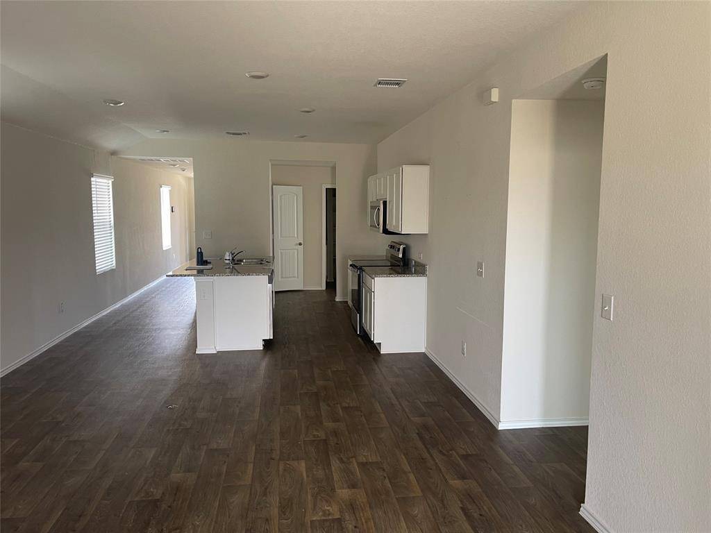12201 Token TRL, Elgin, TX 78621