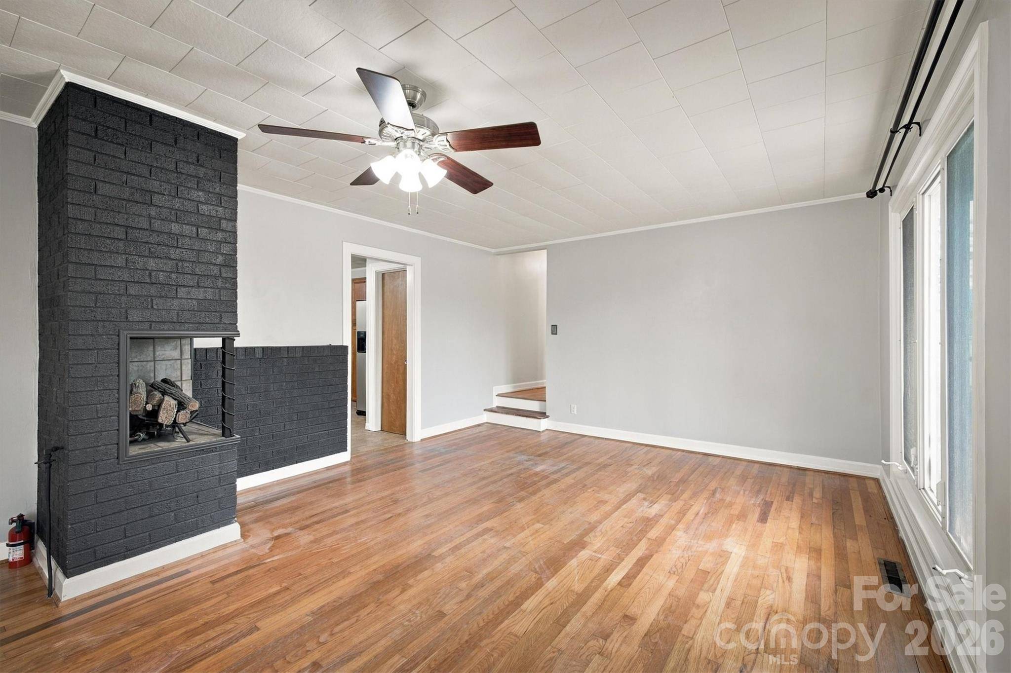316 Hibriten DR SW, Lenoir, NC 28645