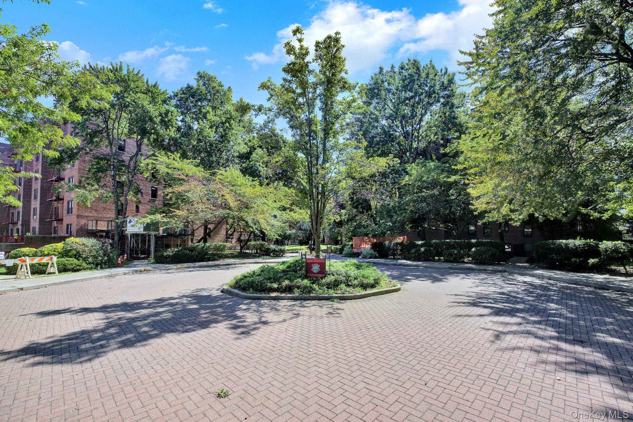 150-10 71st AVE #6H, Flushing, NY 11367