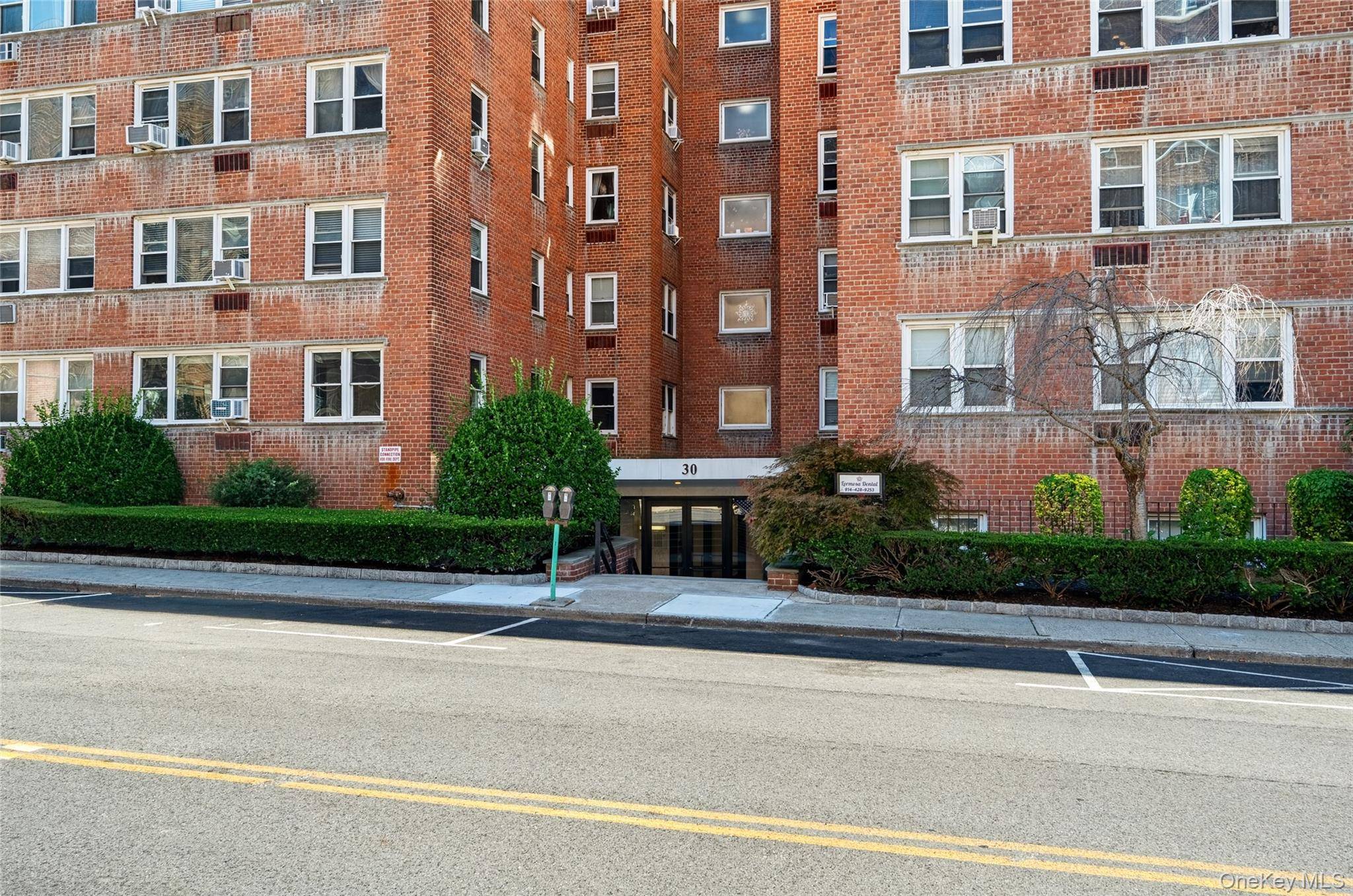 30 E Hartsdale AVE #3L, Hartsdale, NY 10530