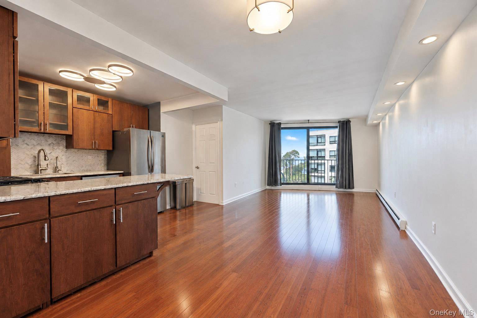 1155 Warburton AVE #3Y, Yonkers, NY 10701