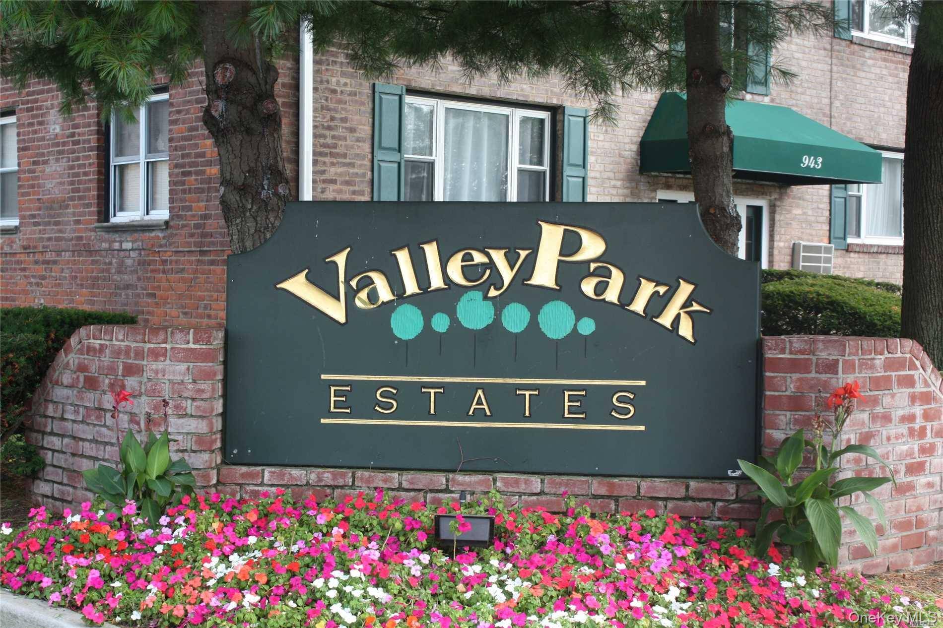 955 Fenwood Drive #2, Valley Stream, NY 11580