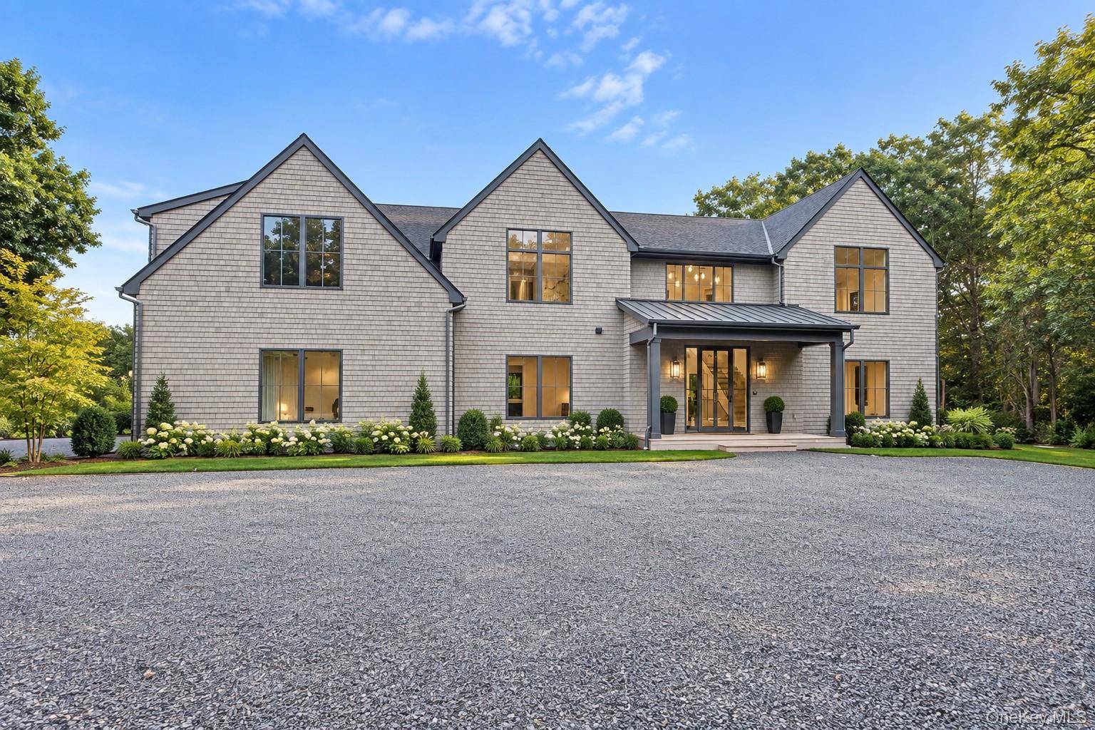 190A South Country RD, Remsenburg, NY 11960