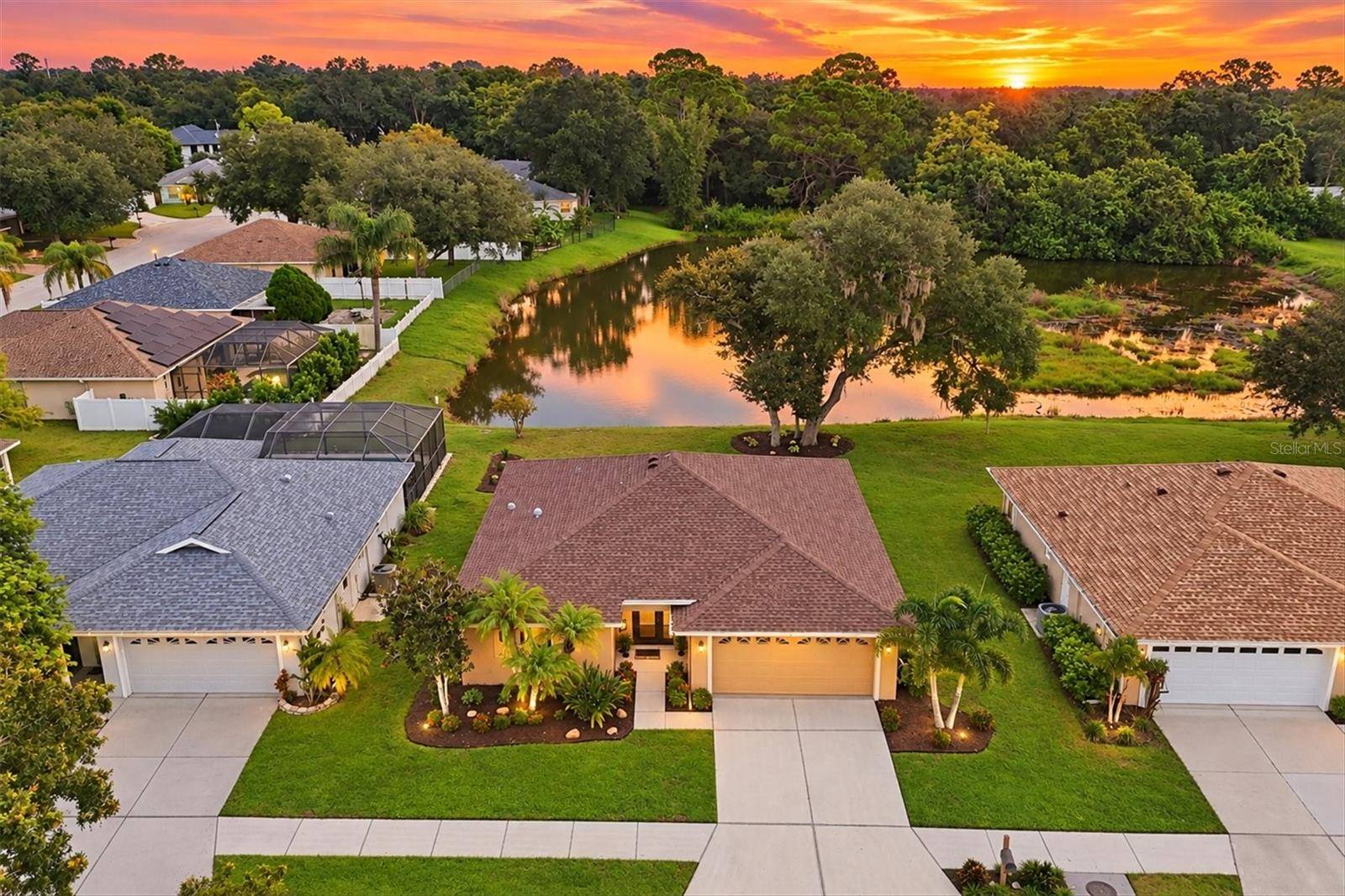 2714 FEIFFER CIR, Sarasota, FL 34235