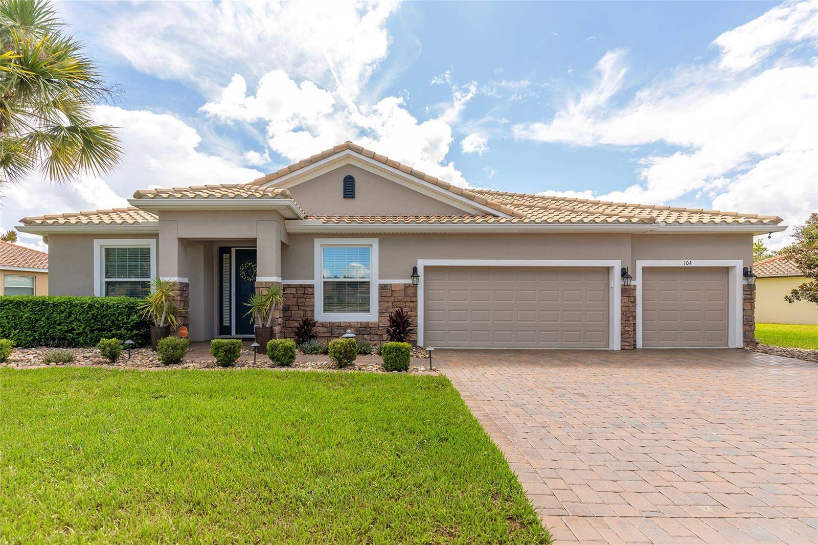 104 CASA BELLA BLVD, Deland, FL 32724
