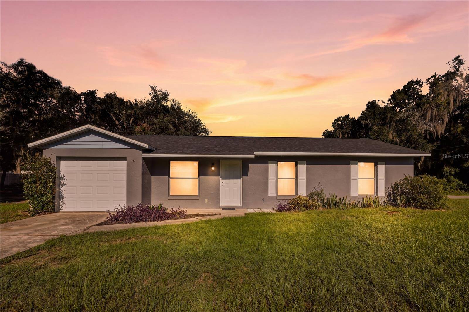 11720 SE 129TH PL, Ocklawaha, FL 32179
