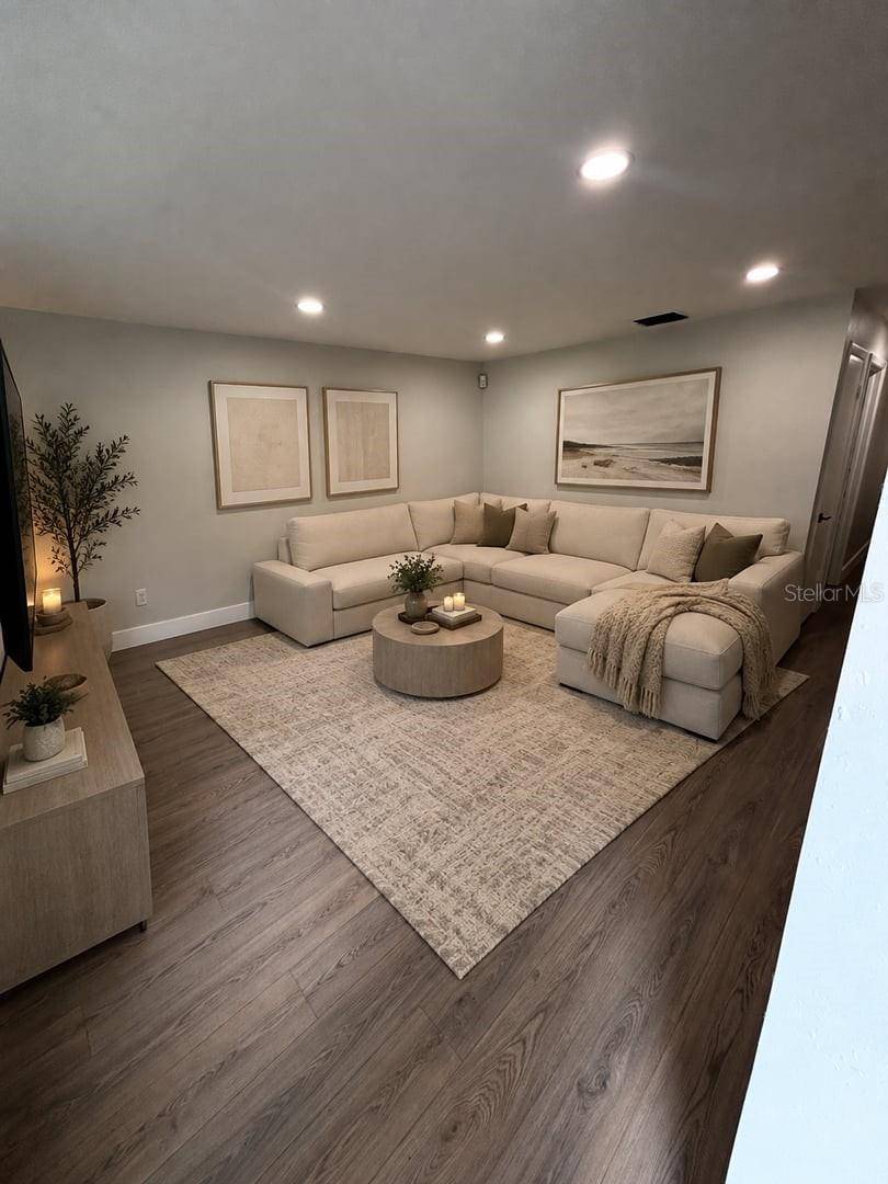 2002 E ESKIMO AVE #A, Tampa, FL 33604