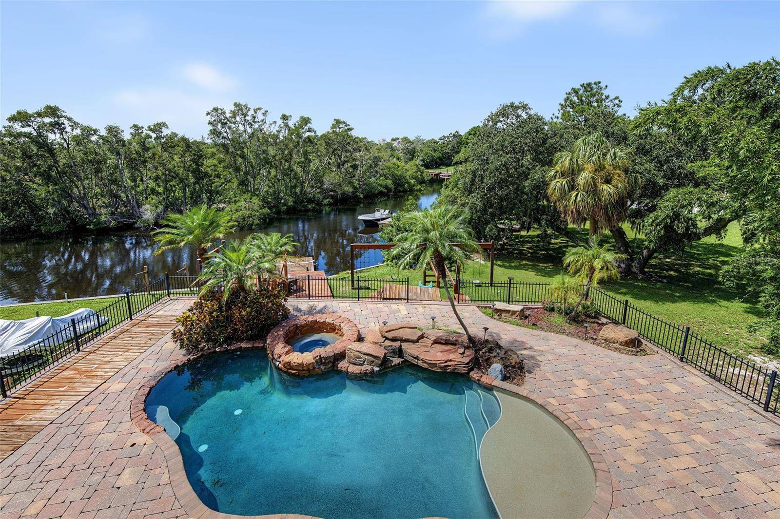 3143 PINEVIEW DR, Holiday, FL 34691