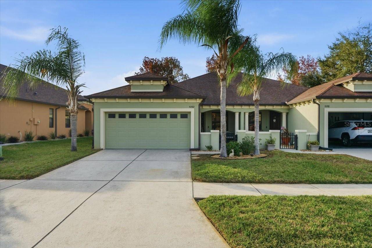9202 SOUTHERN CHARM CIR, Brooksville, FL 34613