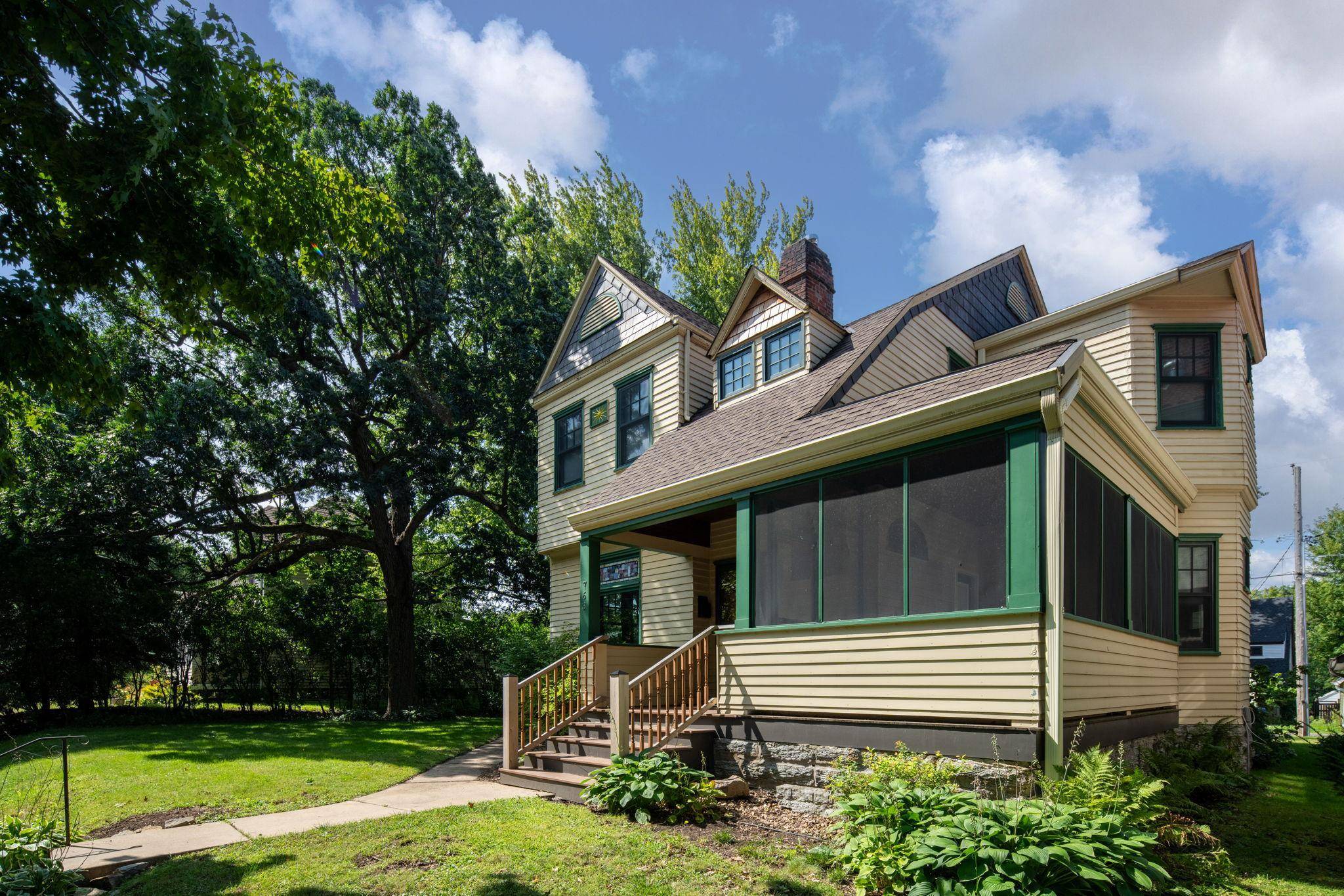 763 Cherokee AVE, Saint Paul, MN 55107
