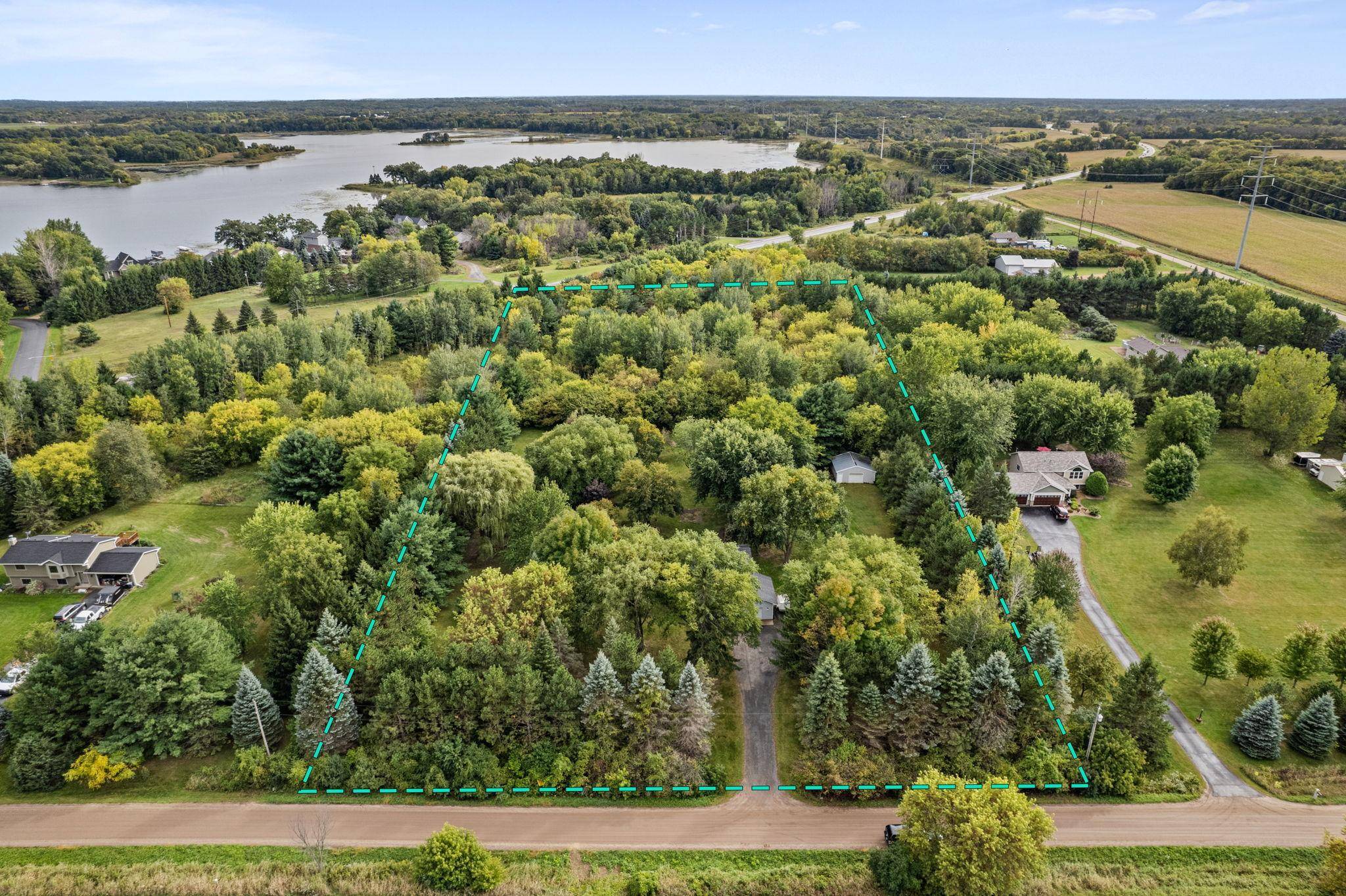 9165 270th ST, Chisago City, MN 55013