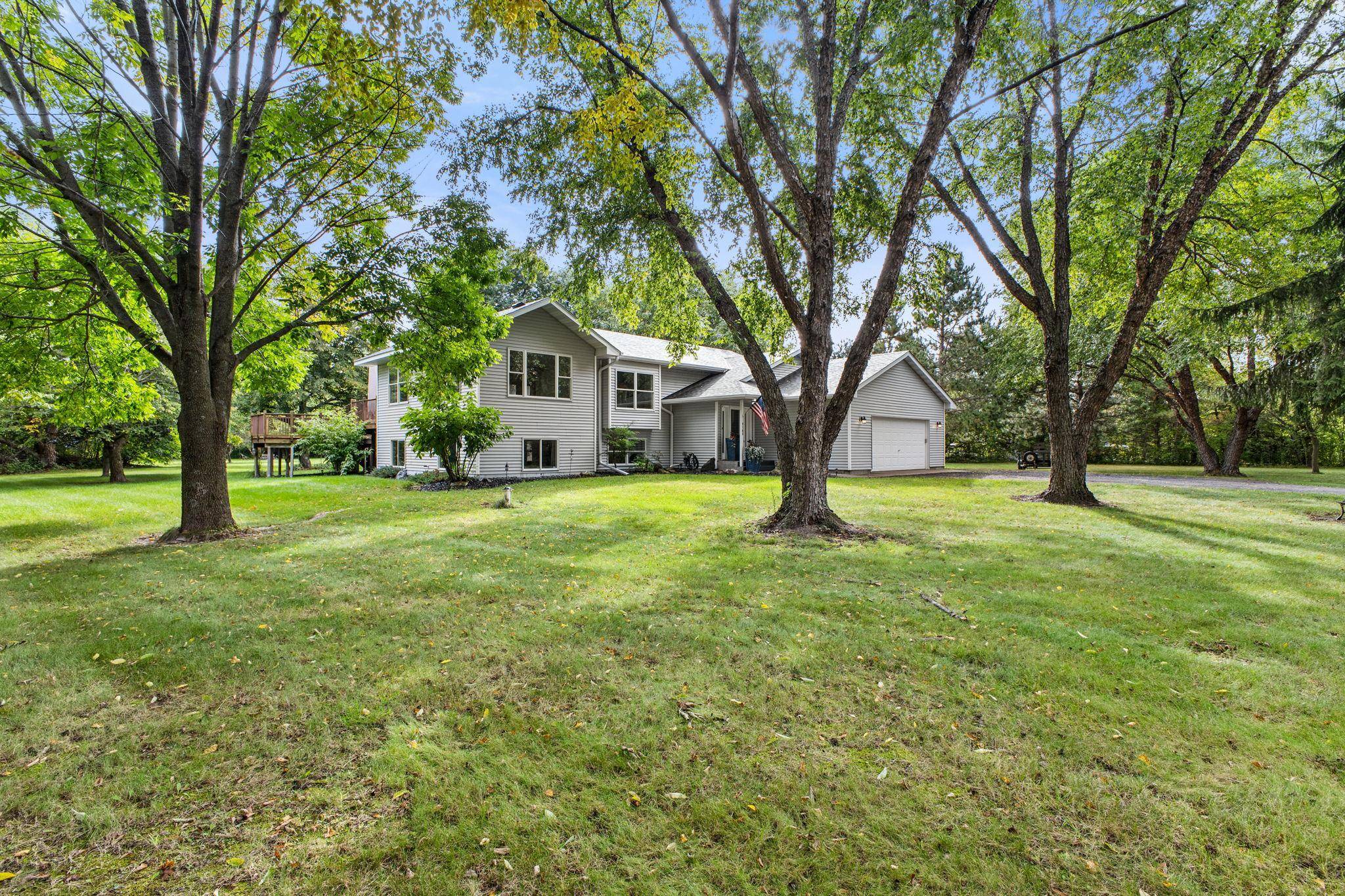 9165 270th ST, Chisago City, MN 55013