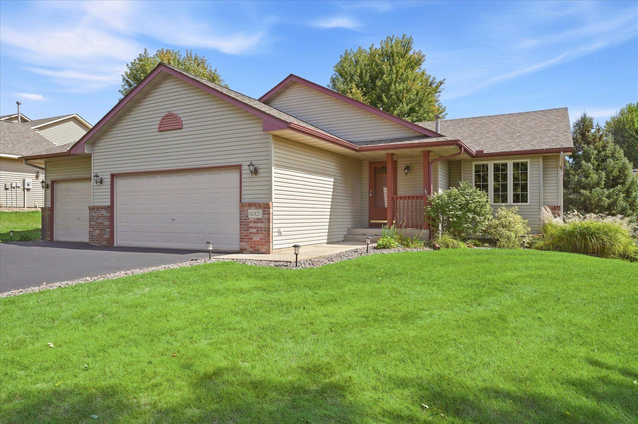 6007 Nathan BLVD, Rockford, MN 55373