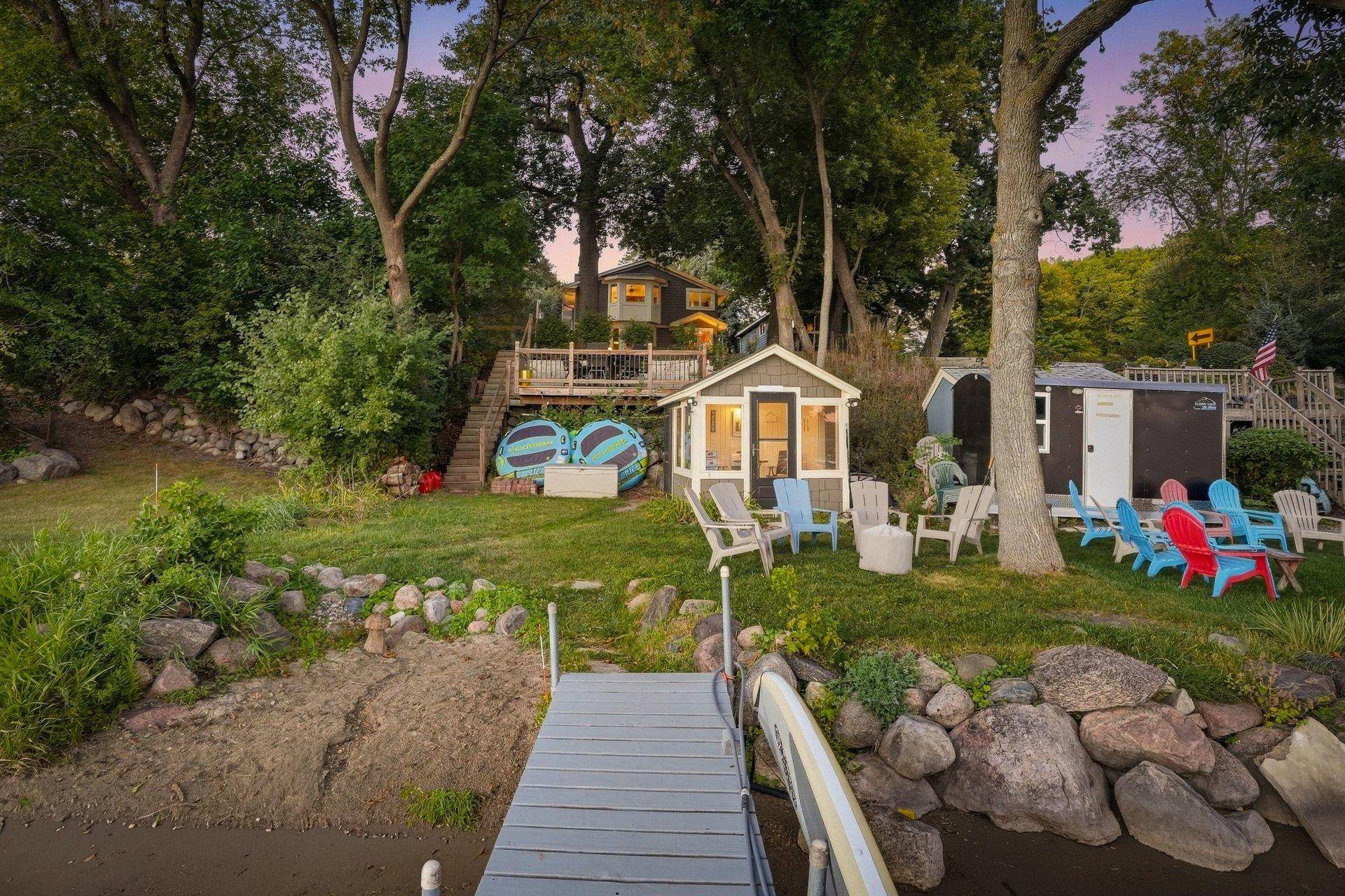 510 Pleasant View RD, Chanhassen, MN 55317
