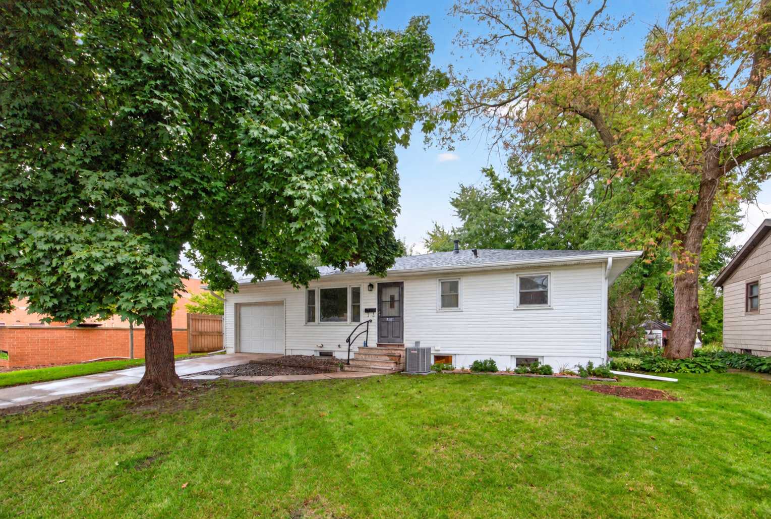 1438 2nd AVE SW, Rochester, MN 55902
