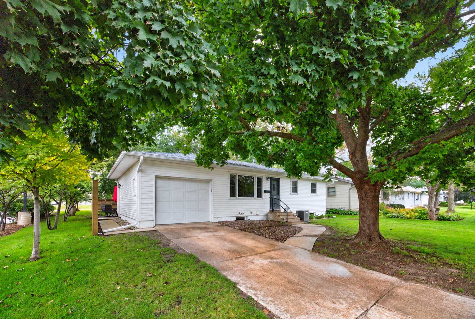 1438 2nd AVE SW, Rochester, MN 55902