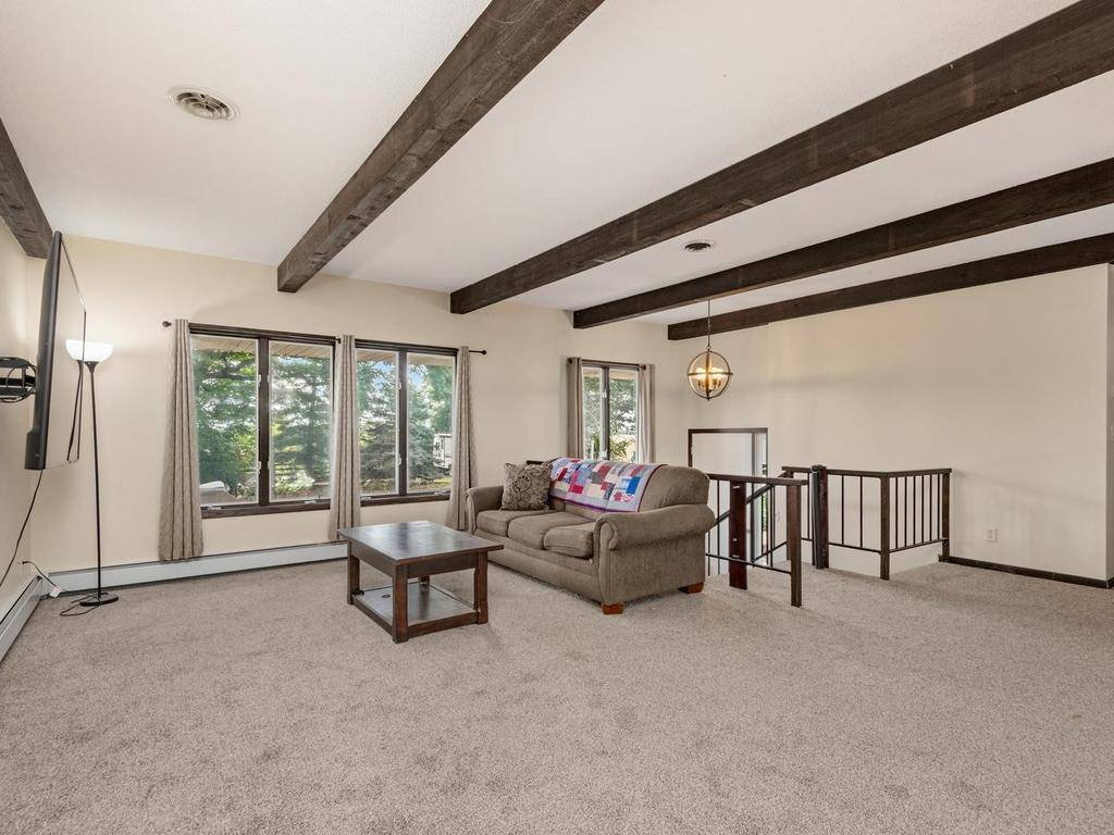 11165 Highway 7, Waconia, MN 55387