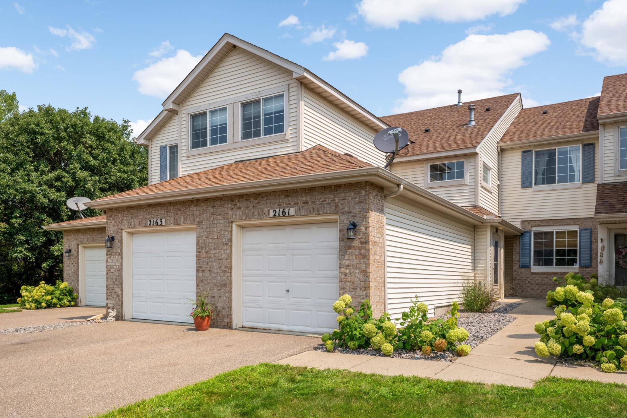 2161 Cool Stream CIR, Eagan, MN 55122