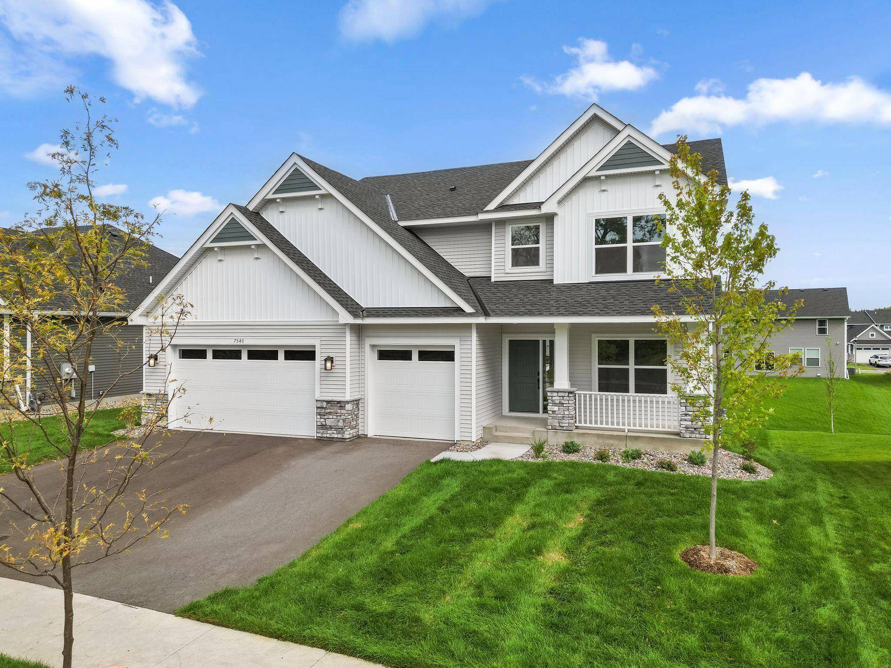 7540 Lower 42nd ST N, Oakdale, MN 55128