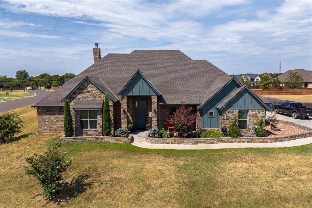 995 Bivium CIR, Newcastle, OK 73065