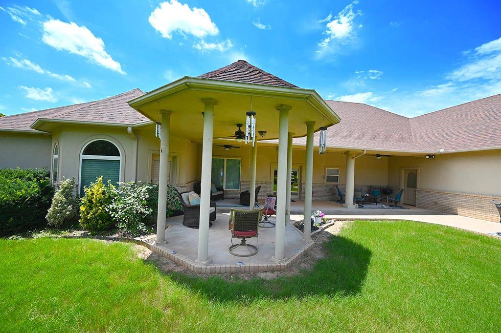6015 N Chateau CT, Stillwater, OK 74075
