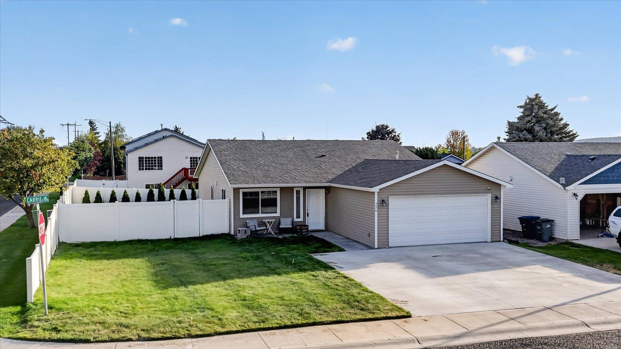 736 E Carrie Dr, Medical Lake, WA 99022