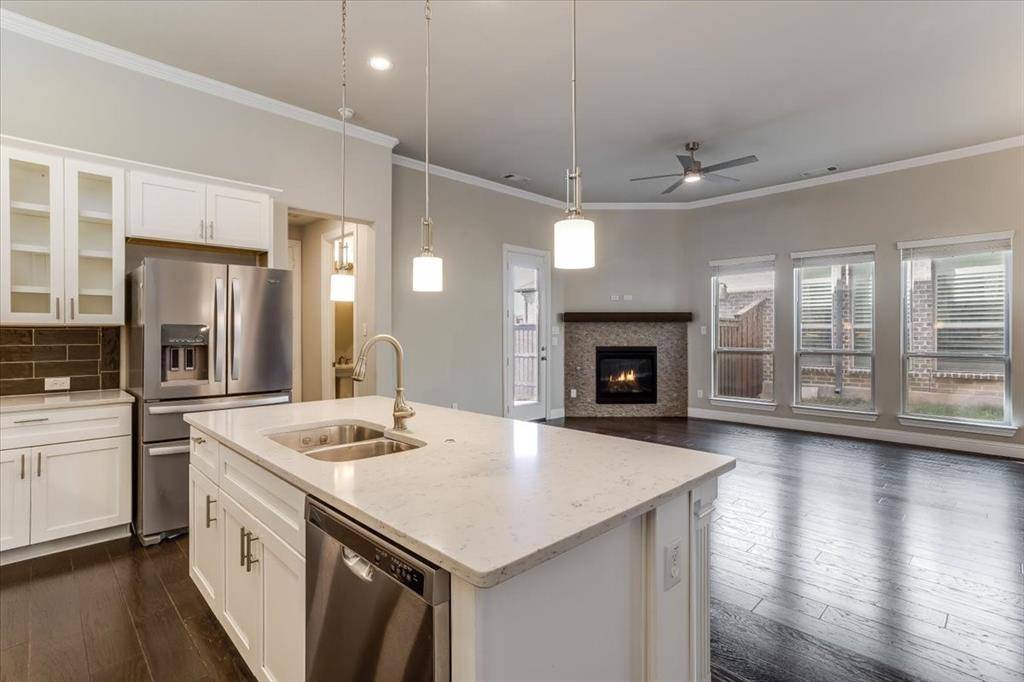17553 Sequoia, Dallas, TX 75252