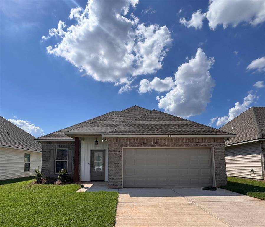 818 Venecia, Bossier City, LA 71111