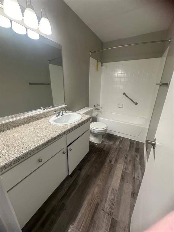 1122 Millview Drive #203, Arlington, TX 76012