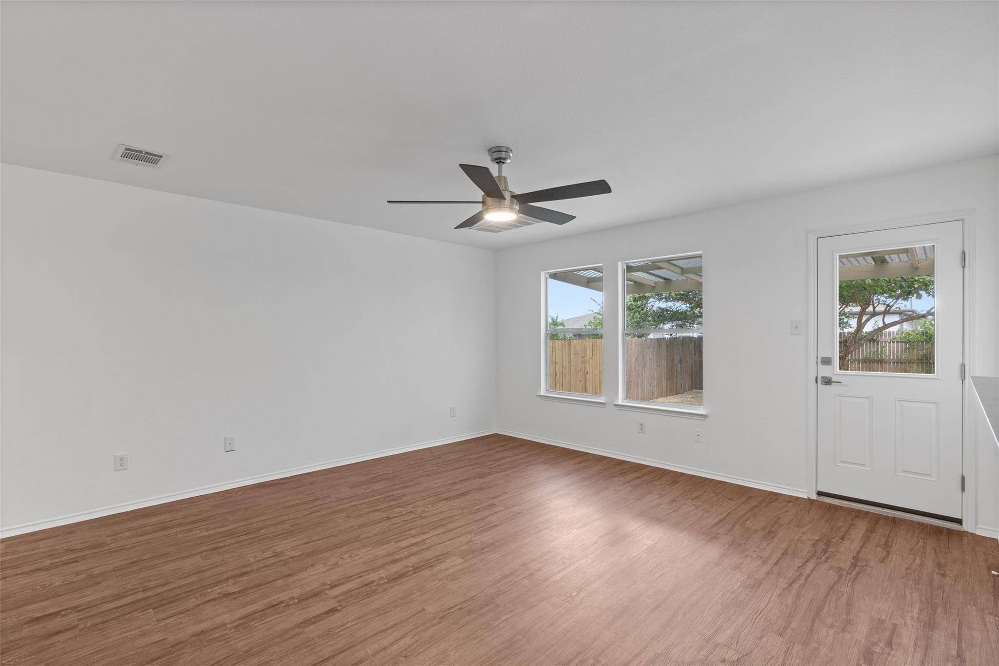 13505 Lismore LN, Pflugerville, TX 78660