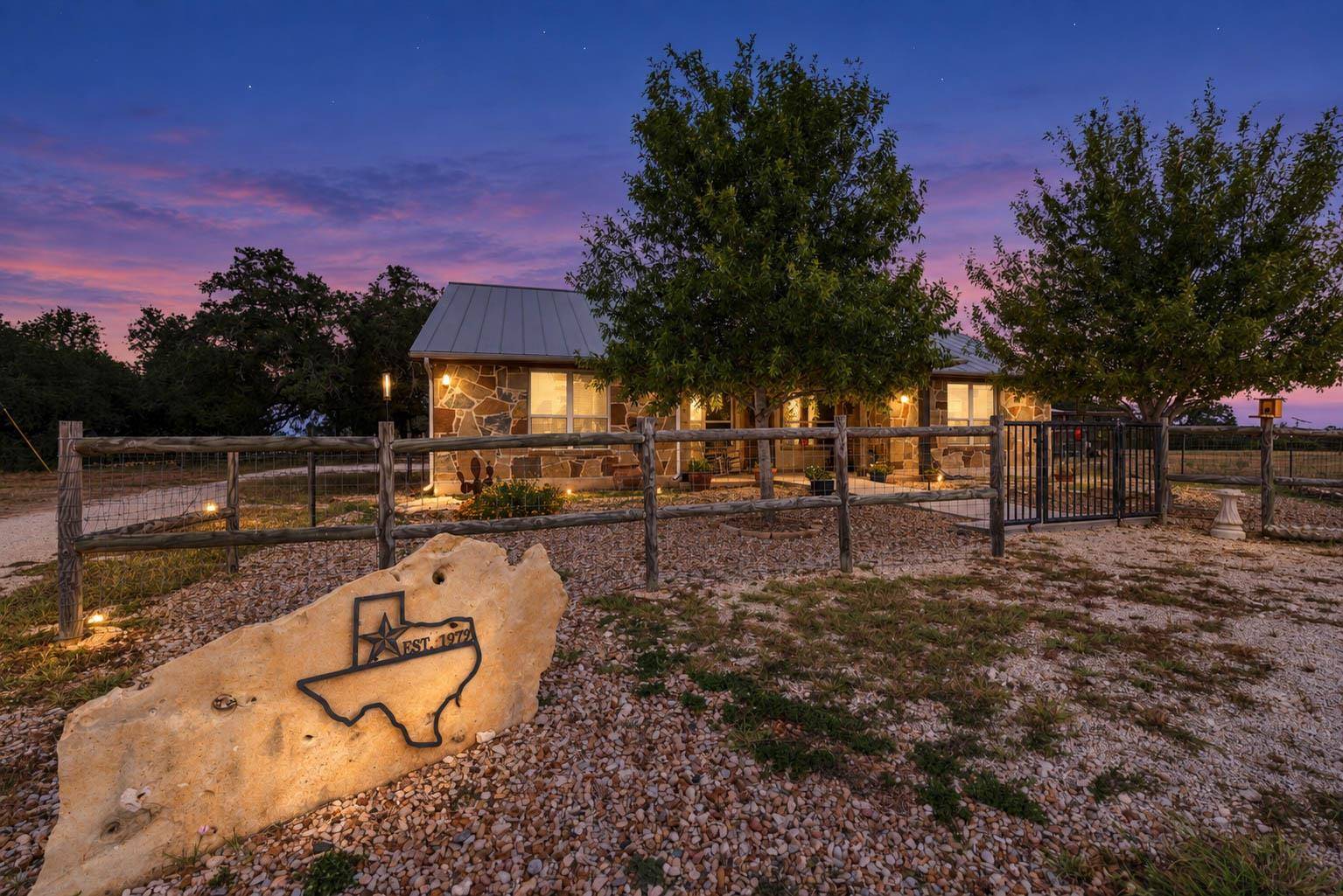 1344 & 1400 Elder Hill RD, Driftwood, TX 78619