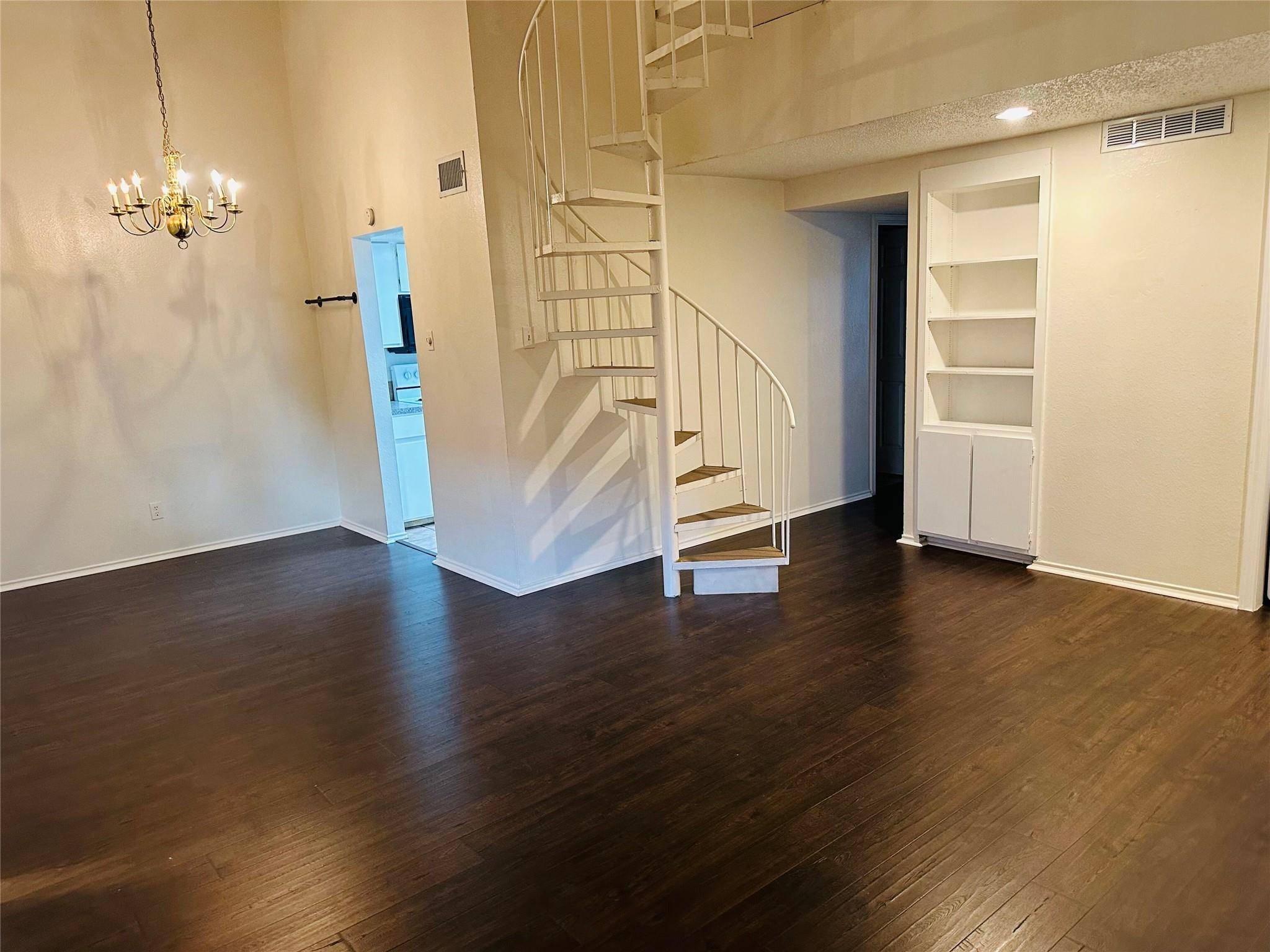 2401 Leon ST #307, Austin, TX 78705