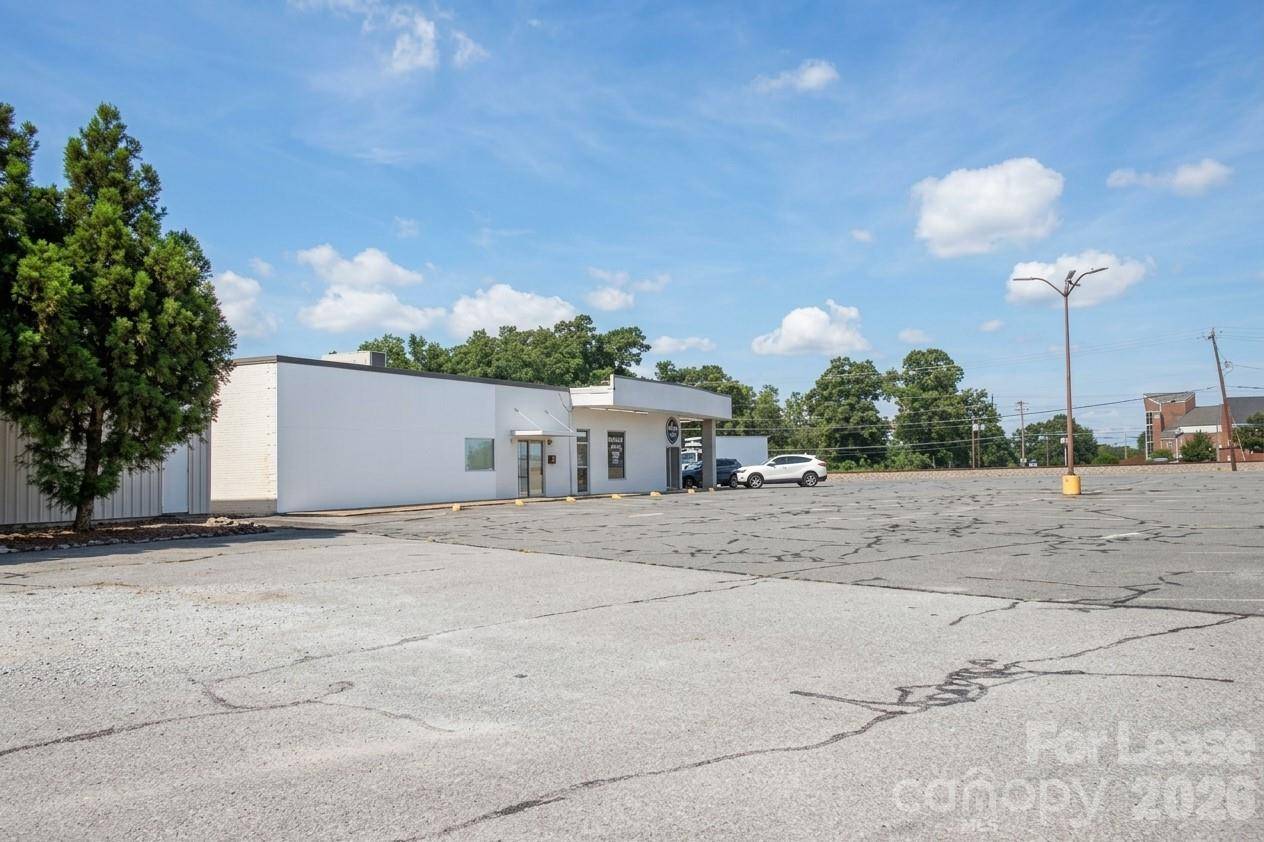 128 33rd ST SW, Hickory, NC 28602