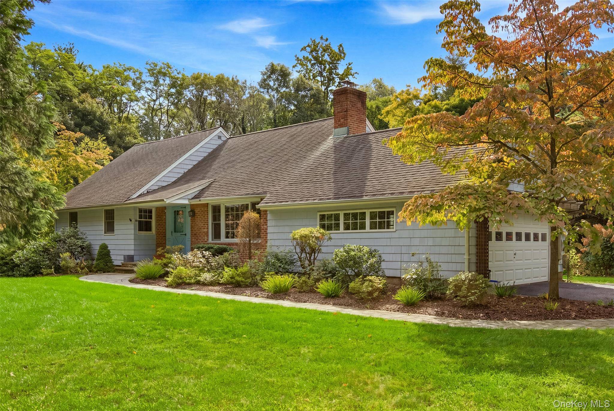 174 Flower Hill RD, Huntington, NY 11743
