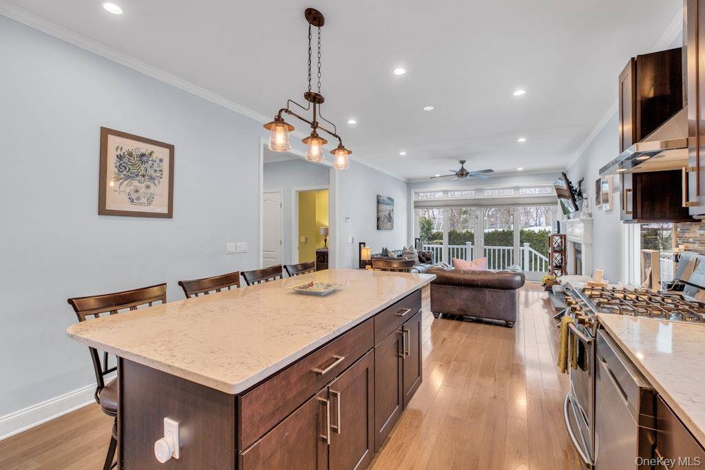 300 Fiddler LN, Greenport, NY 11944