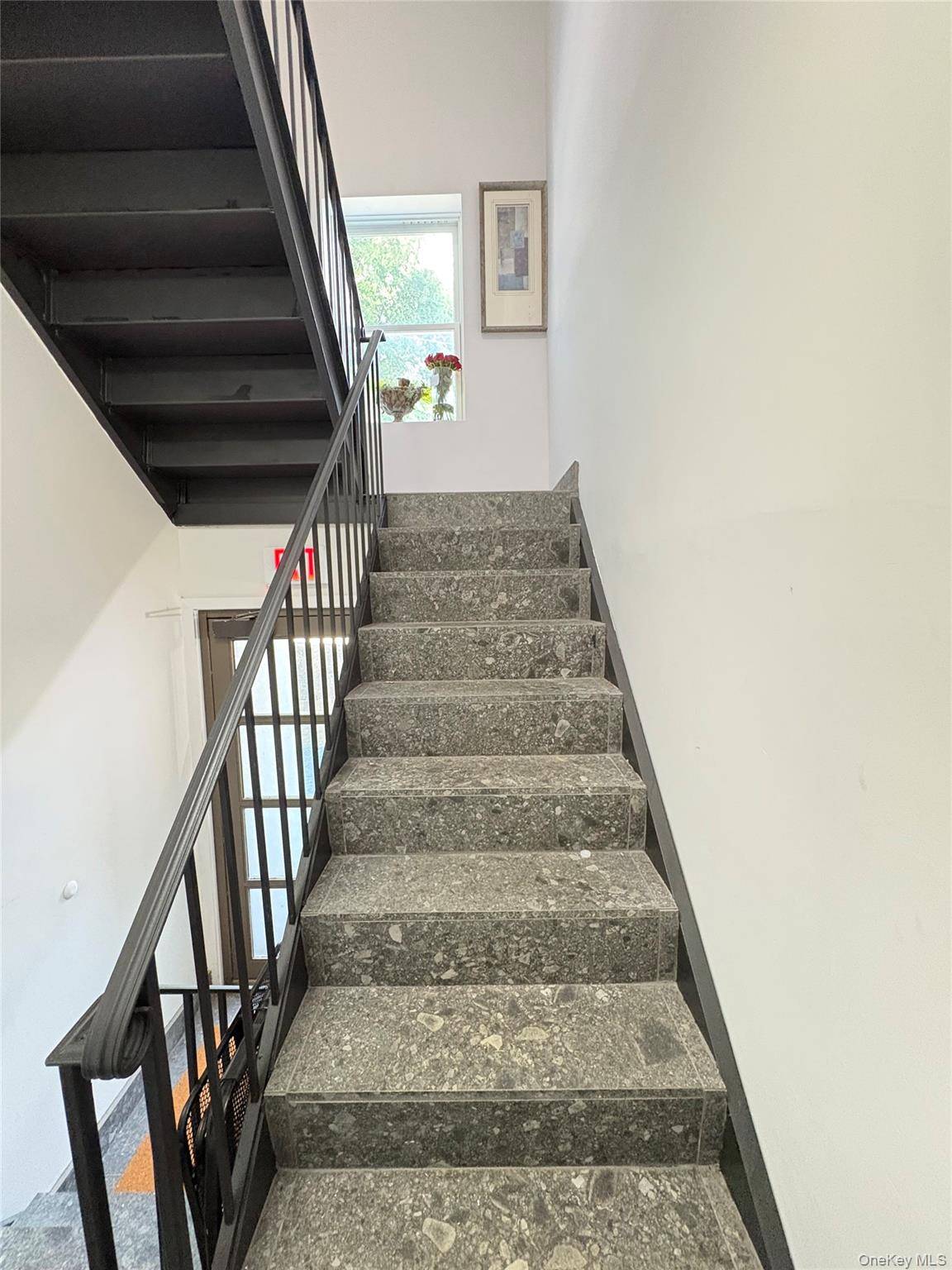 1009 Northern, Manhasset, NY 11030