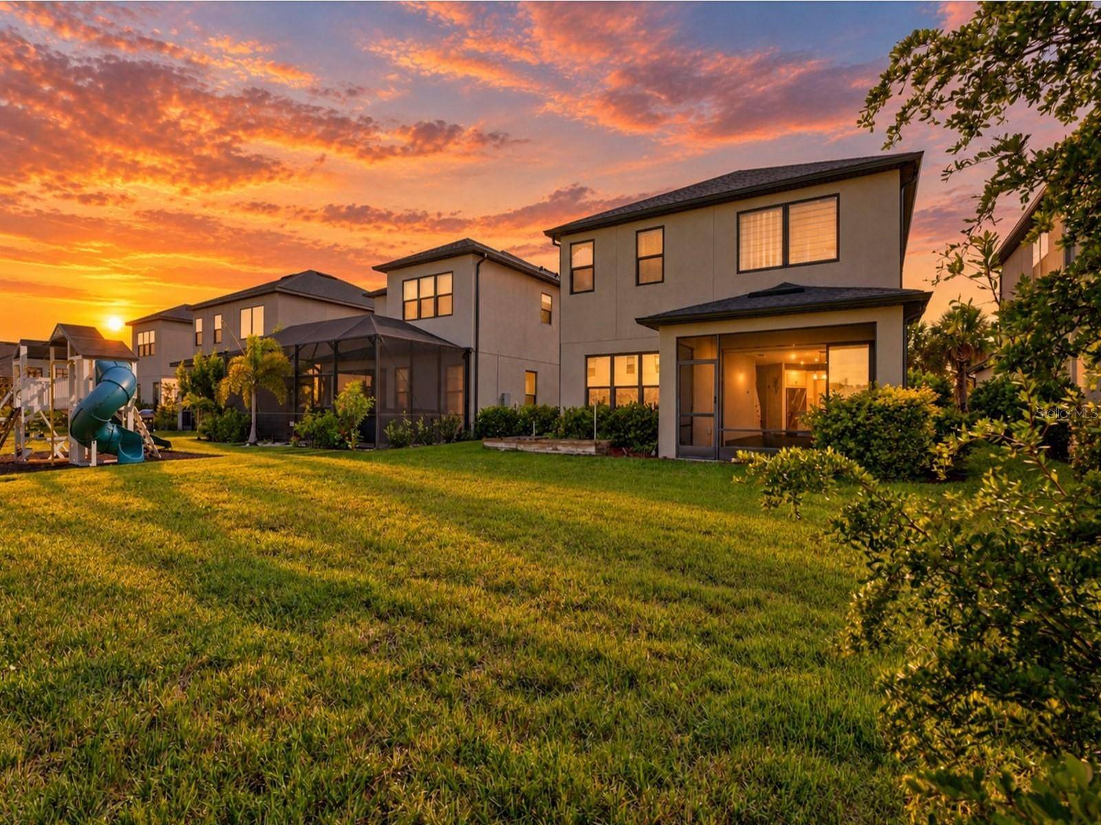 15233 SHADY PALMS LN, Nokomis, FL 34275