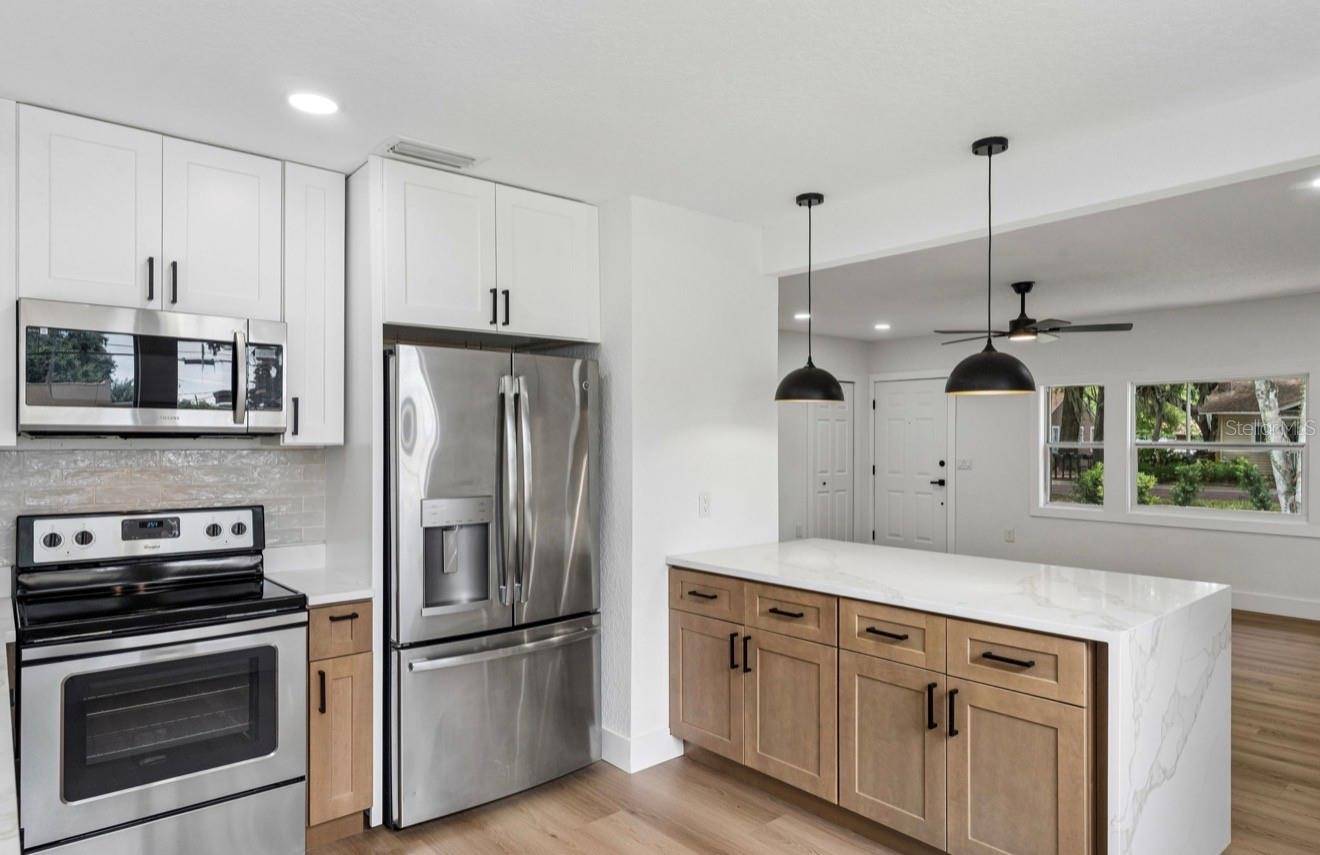 1910 CURRY FORD RD, Orlando, FL 32806