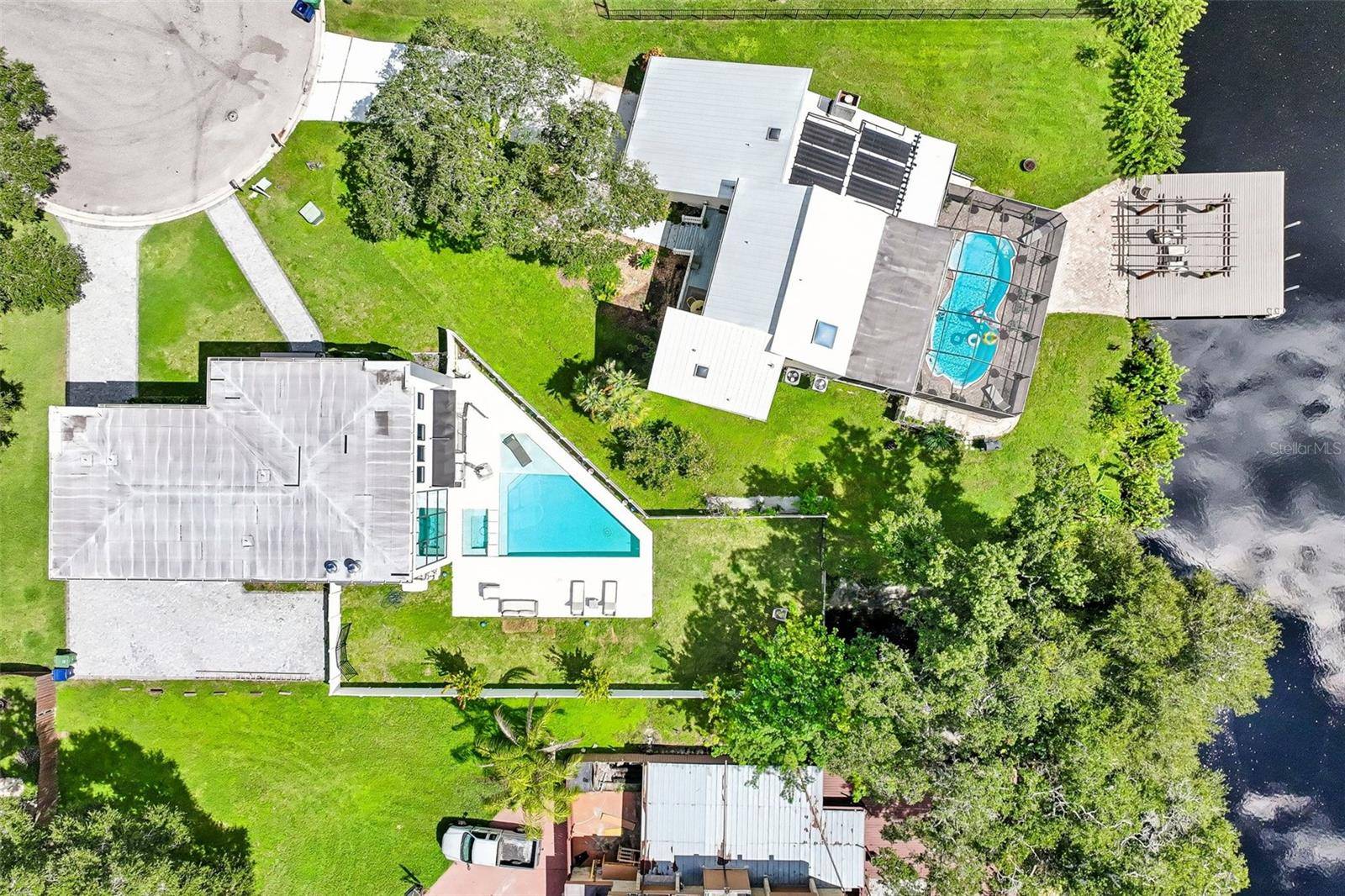 8103 N RIVER SHORE DR, Tampa, FL 33604